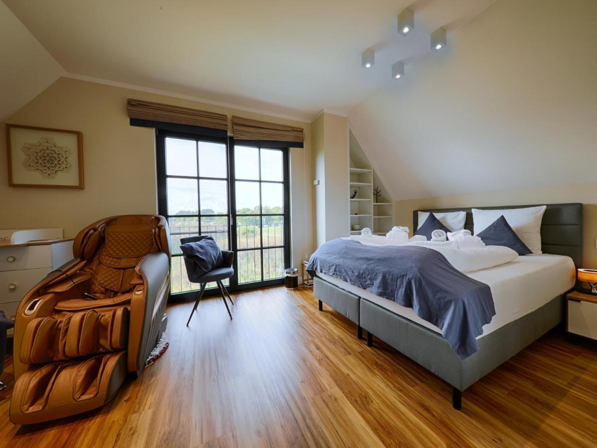 Reetland Am Meer - Premium Reetdachvilla Mit 3 Schlafzimmern, Sauna, Kamin Und Massagesessel F05 Dranske Eksteriør billede